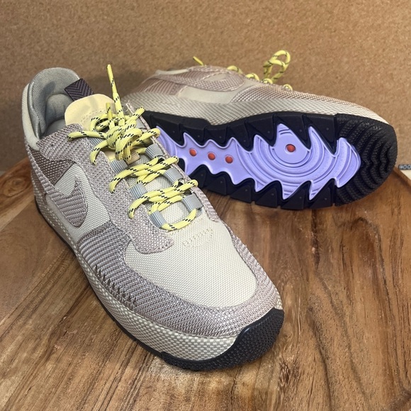 Nike Shoes - Nike 
Air Force 1
‘Wild’
